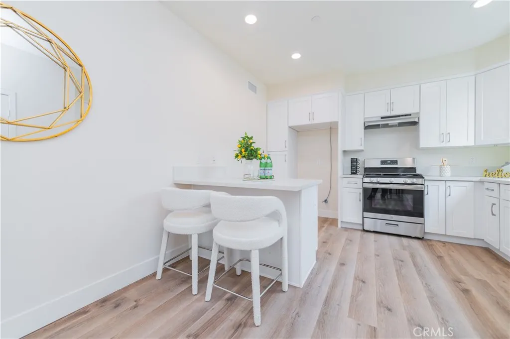 11237 Gladhill Road 12, Whittier, California 90604 home-pic-8